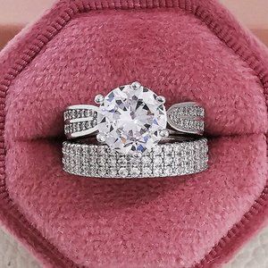 New Gorgeous 925 Silver Sim. Diamond 2pc Ring Set